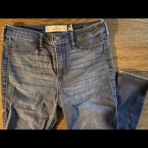 Hollister jeans